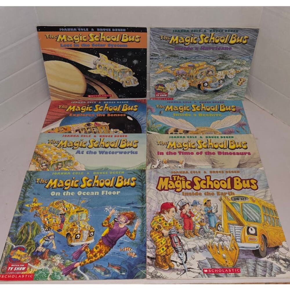 Magic School  Bus lot of 8 Large Paperback Books Joanna Cole Science Homeschool